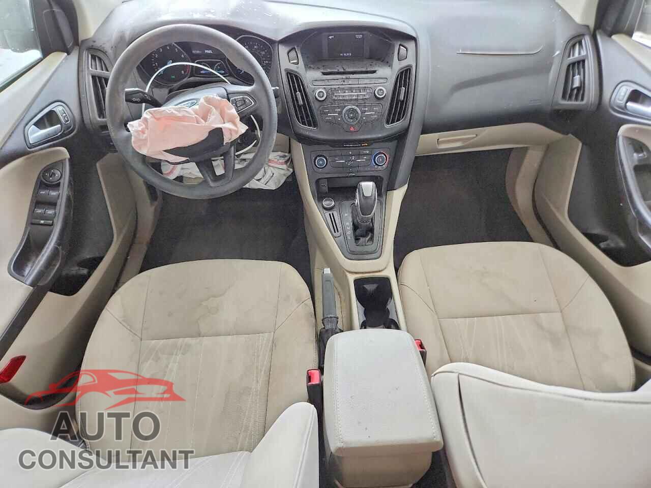 FORD FOCUS 2015 - 1FADP3F2XFL344083