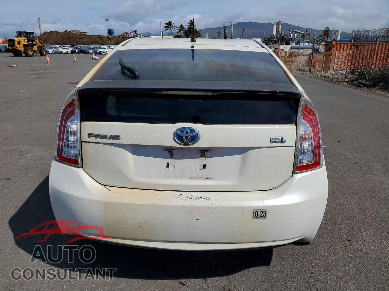 TOYOTA PRIUS 2014 - JTDKN3DU1E0388047
