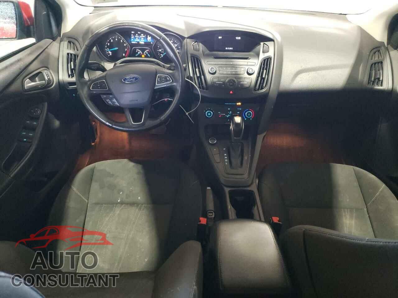 FORD FOCUS 2015 - 1FADP3F25FL339406