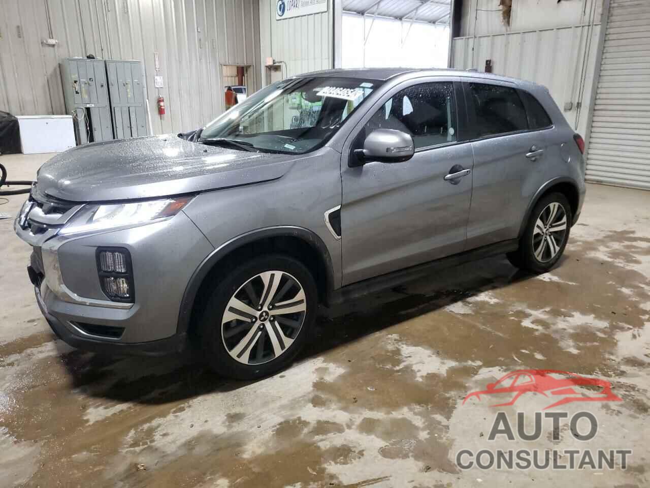 MITSUBISHI OUTLANDER 2023 - JA4ARUAU8PU011828