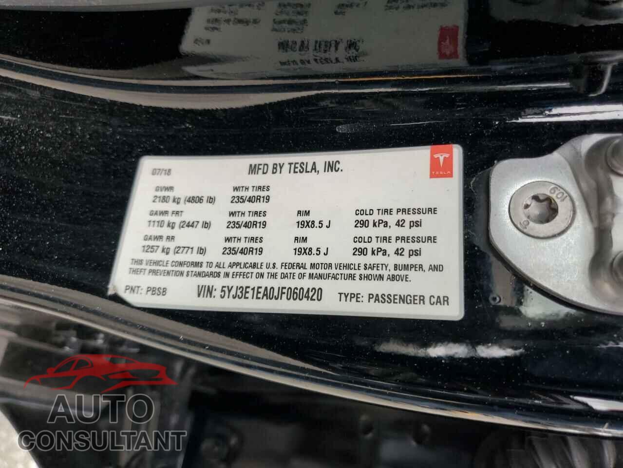 TESLA MODEL 3 2018 - 5YJ3E1EA0JF060420