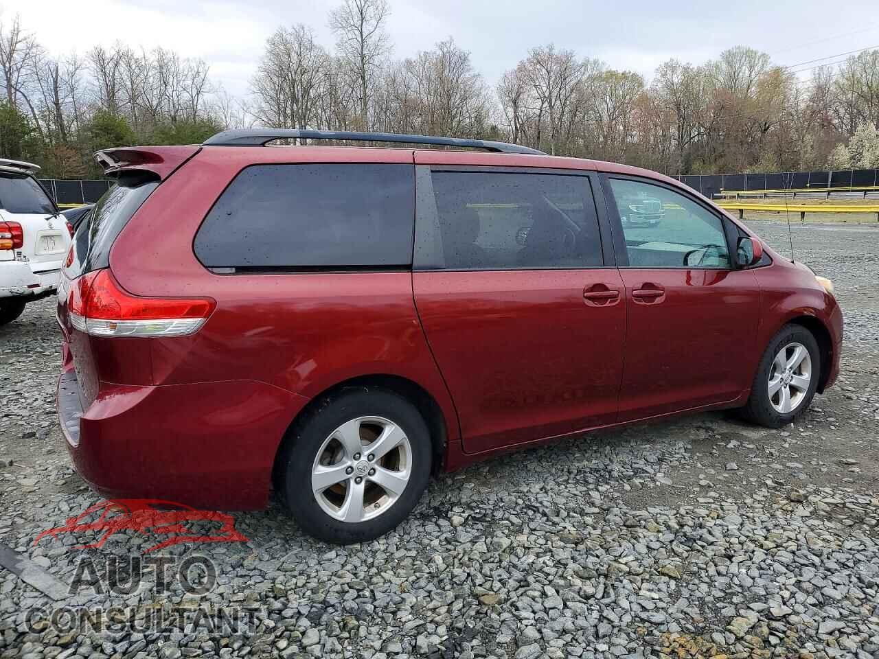 TOYOTA SIENNA 2011 - 5TDKK3DC3BS073517