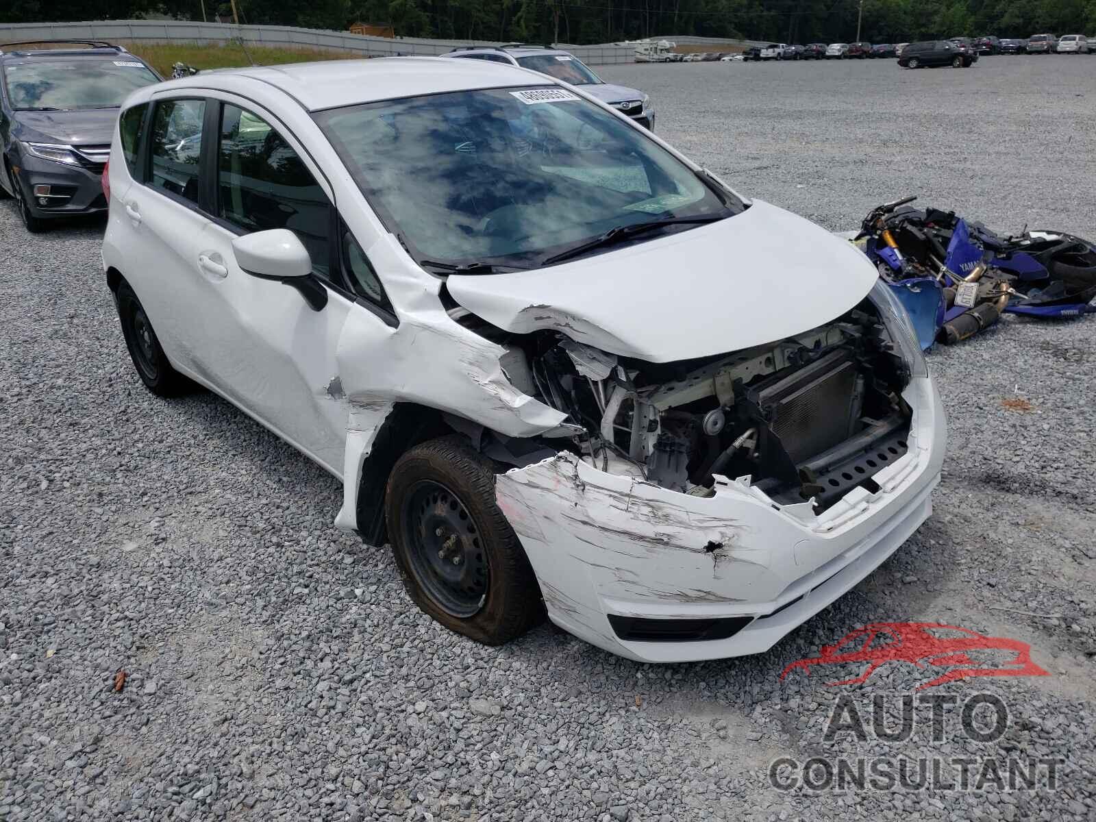 NISSAN VERSA 2018 - 3N1CE2CP4JL356011