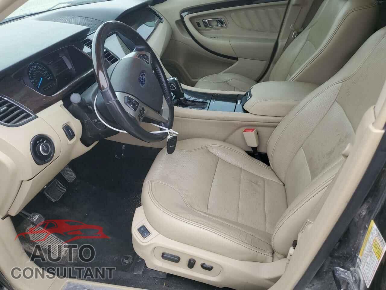 FORD TAURUS 2017 - 1FAHP2J84HG120391