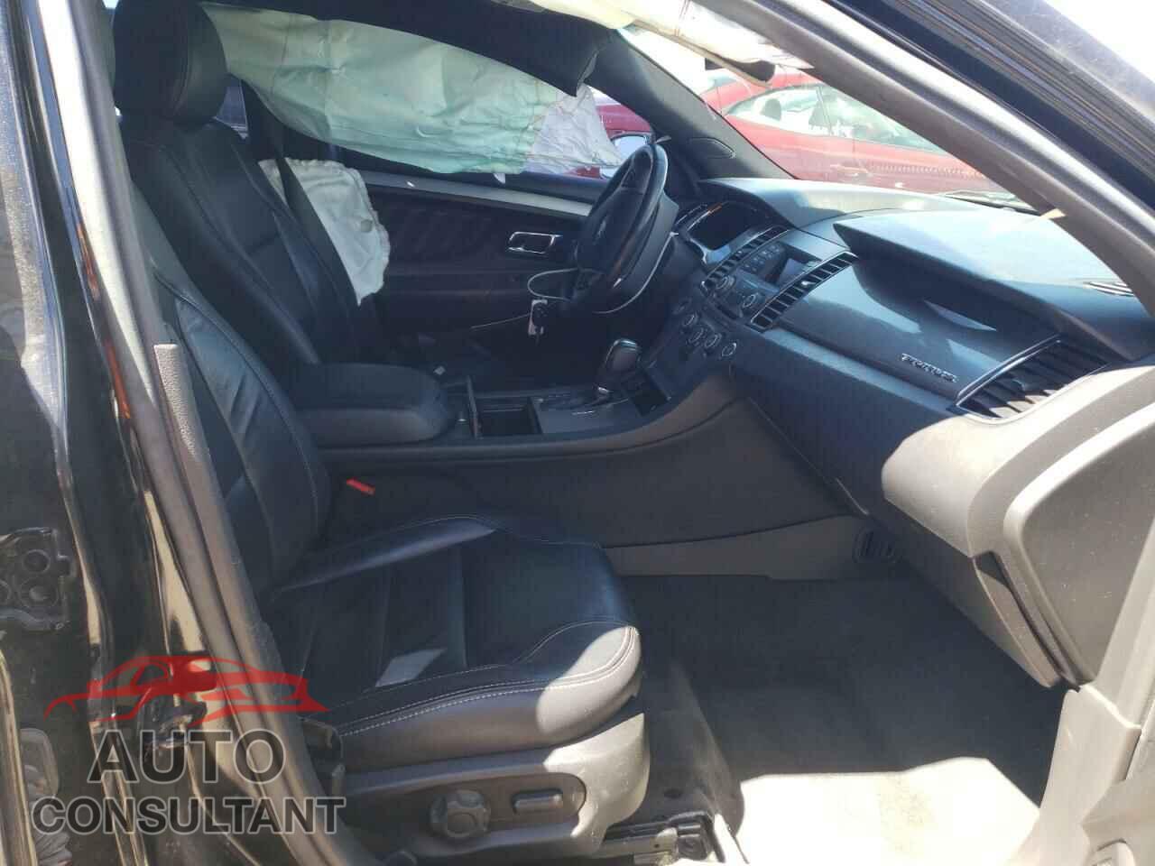 FORD TAURUS 2017 - 1FAHP2E85HG129241