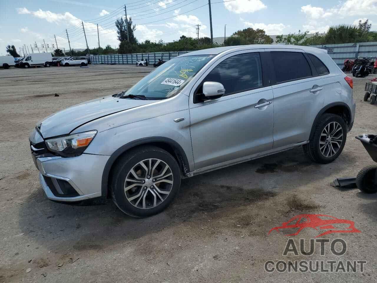 MITSUBISHI OUTLANDER 2018 - JA4AR3AW8JZ033981