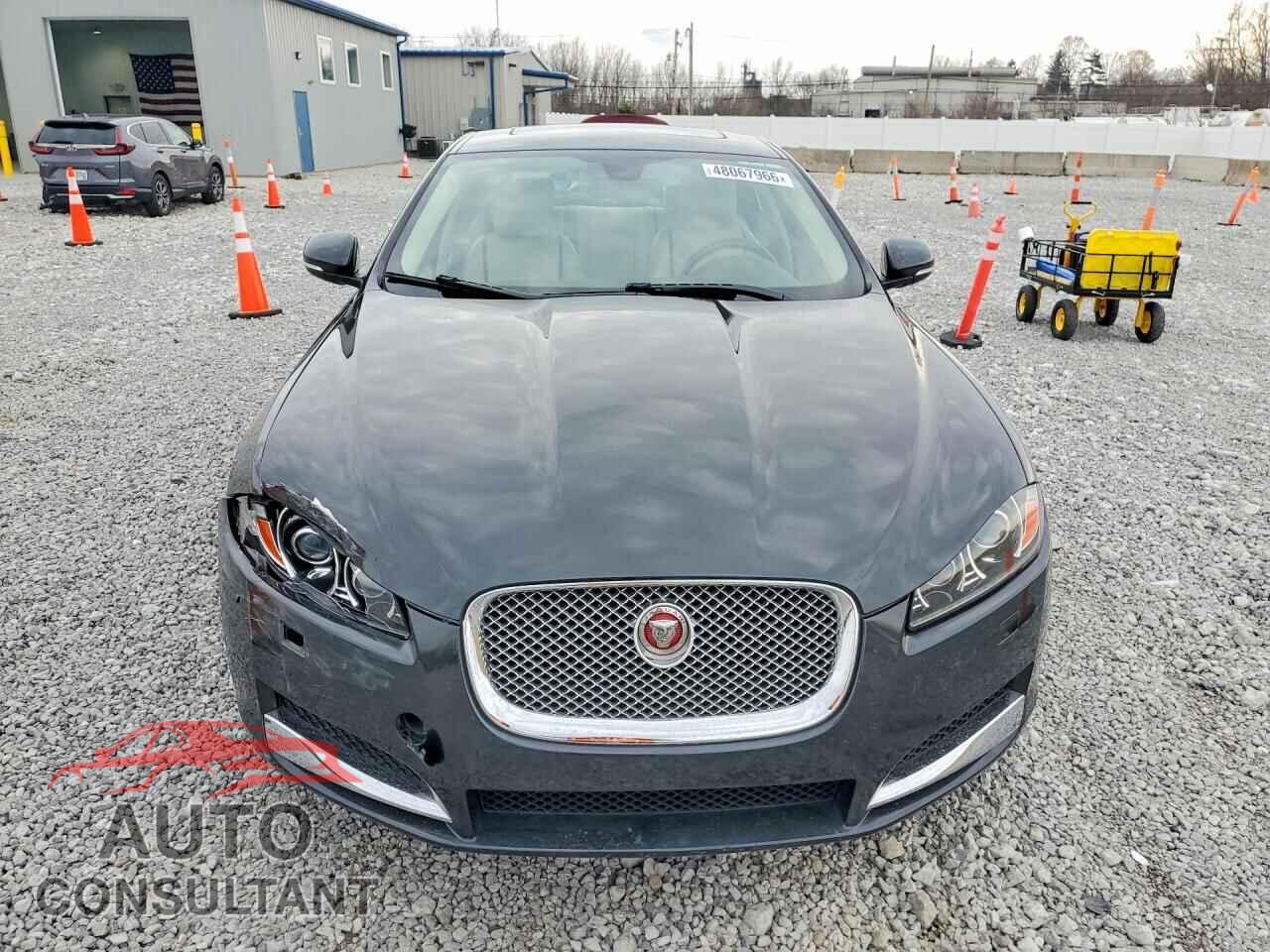 JAGUAR XF 2015 - SAJWJ0FF9F8U60336