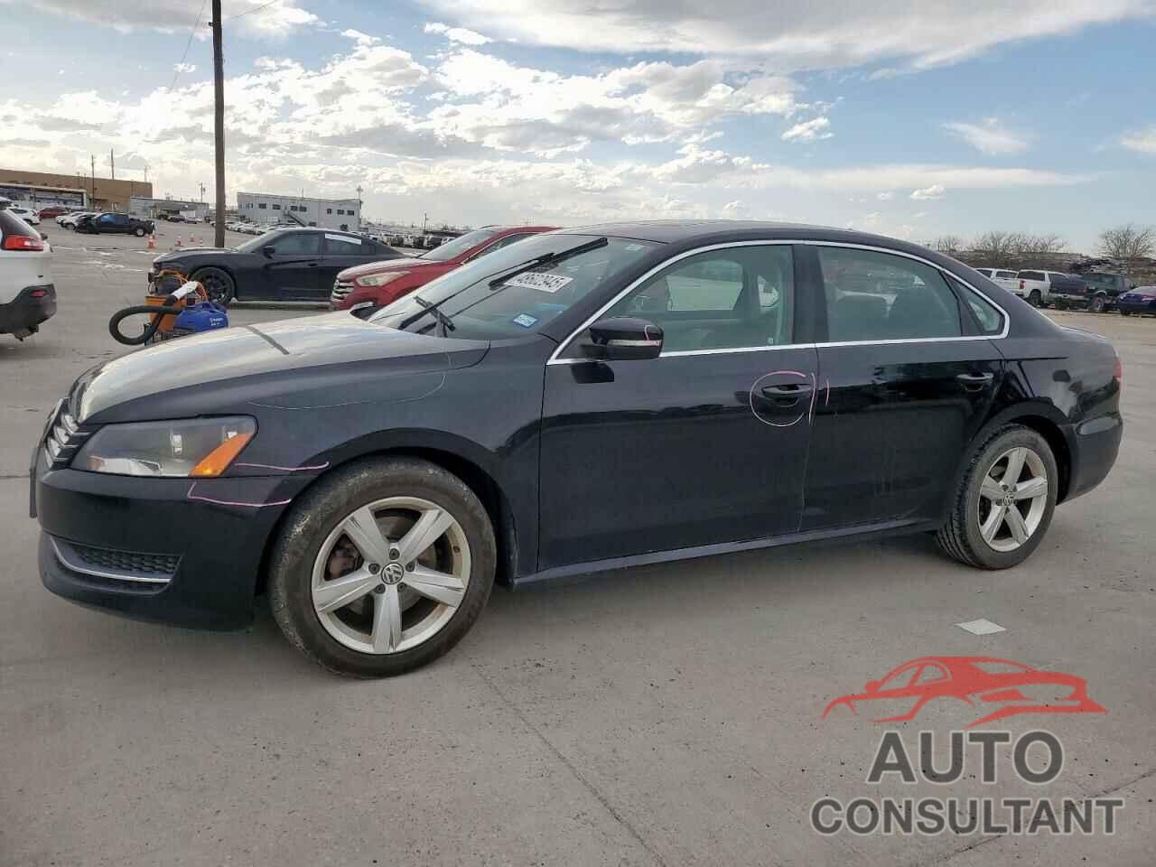 VOLKSWAGEN PASSAT 2013 - 1VWBN7A34DC127122