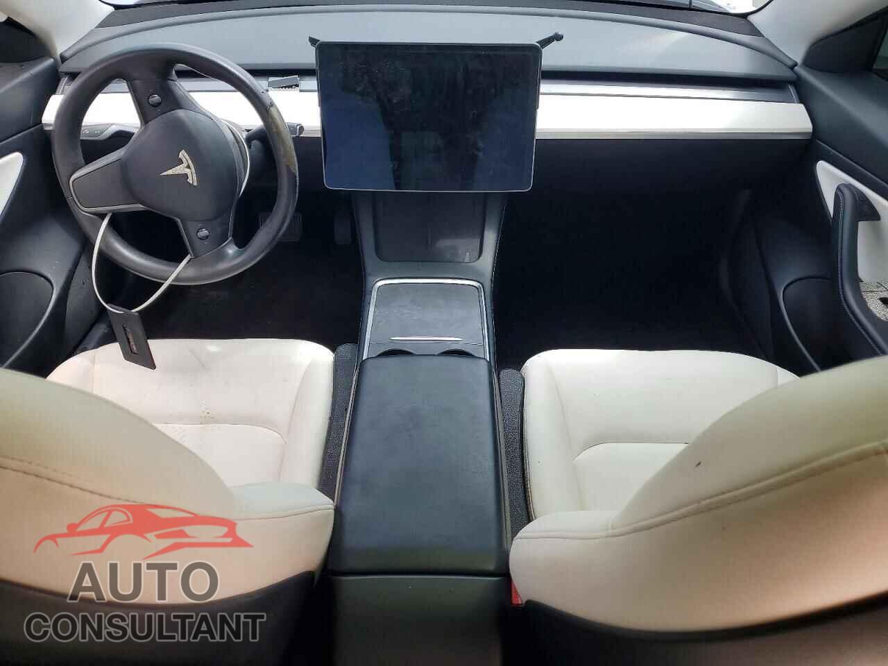 TESLA MODEL 3 2021 - 5YJ3E1EA2MF853819