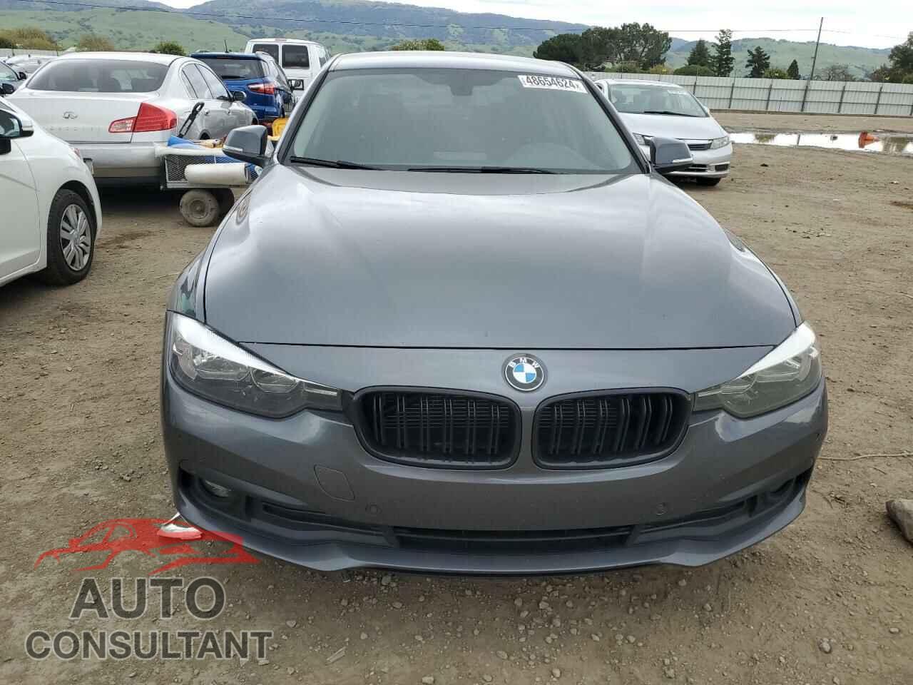 BMW 3 SERIES 2016 - WBA8E1G55GNU11139