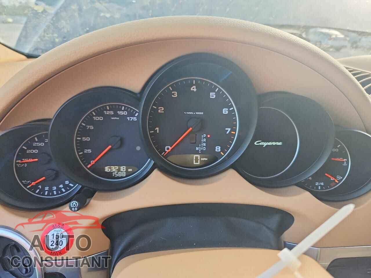 PORSCHE CAYENNE 2016 - WP1AA2A26GLA08009