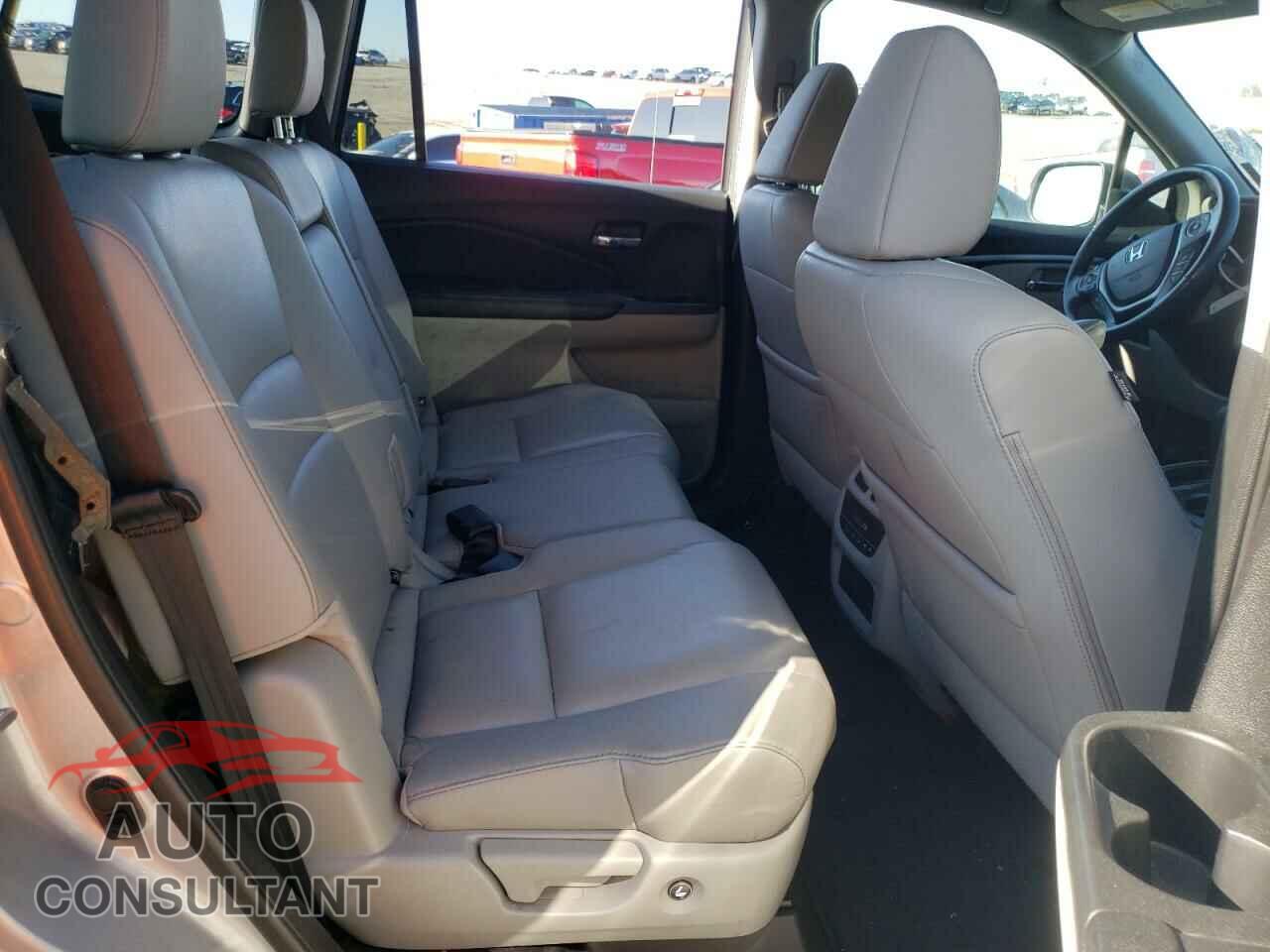 HONDA PILOT 2017 - 5FNYF6H55HB030077