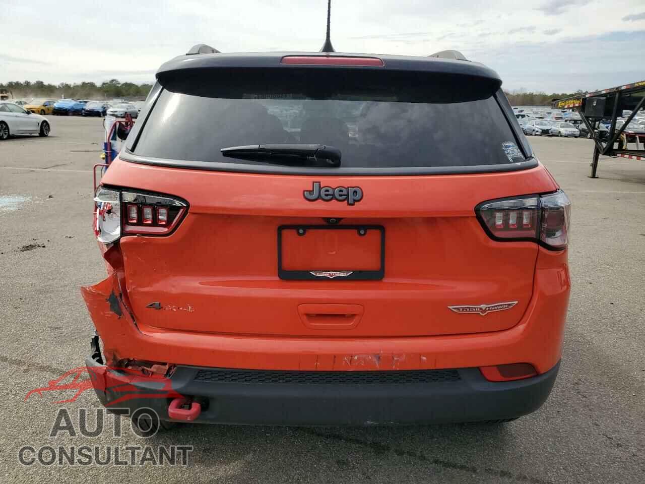JEEP COMPASS 2018 - 3C4NJDDB9JT346025