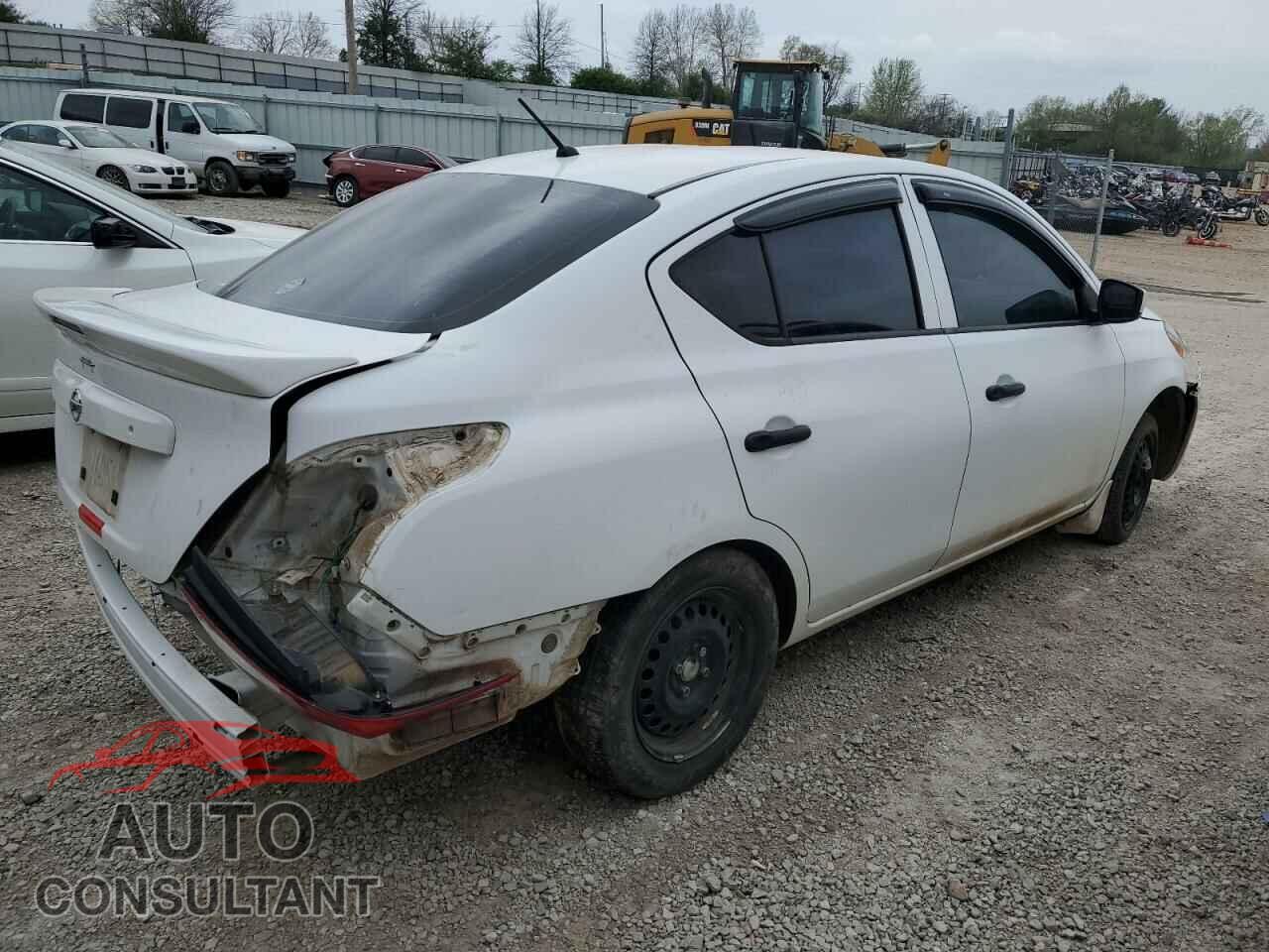 NISSAN VERSA 2018 - 3N1CN7AP1JL802180