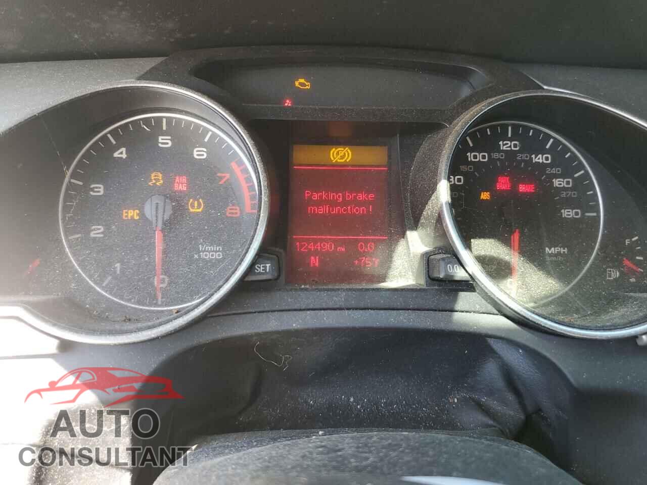 AUDI A5 2010 - WAULFAFR1AA040796