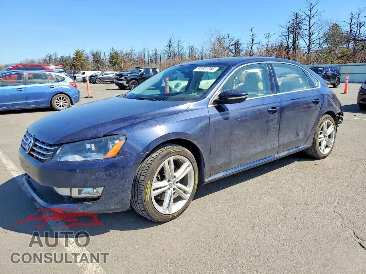 VOLKSWAGEN PASSAT 2012 - 1VWBM7A32CC088628