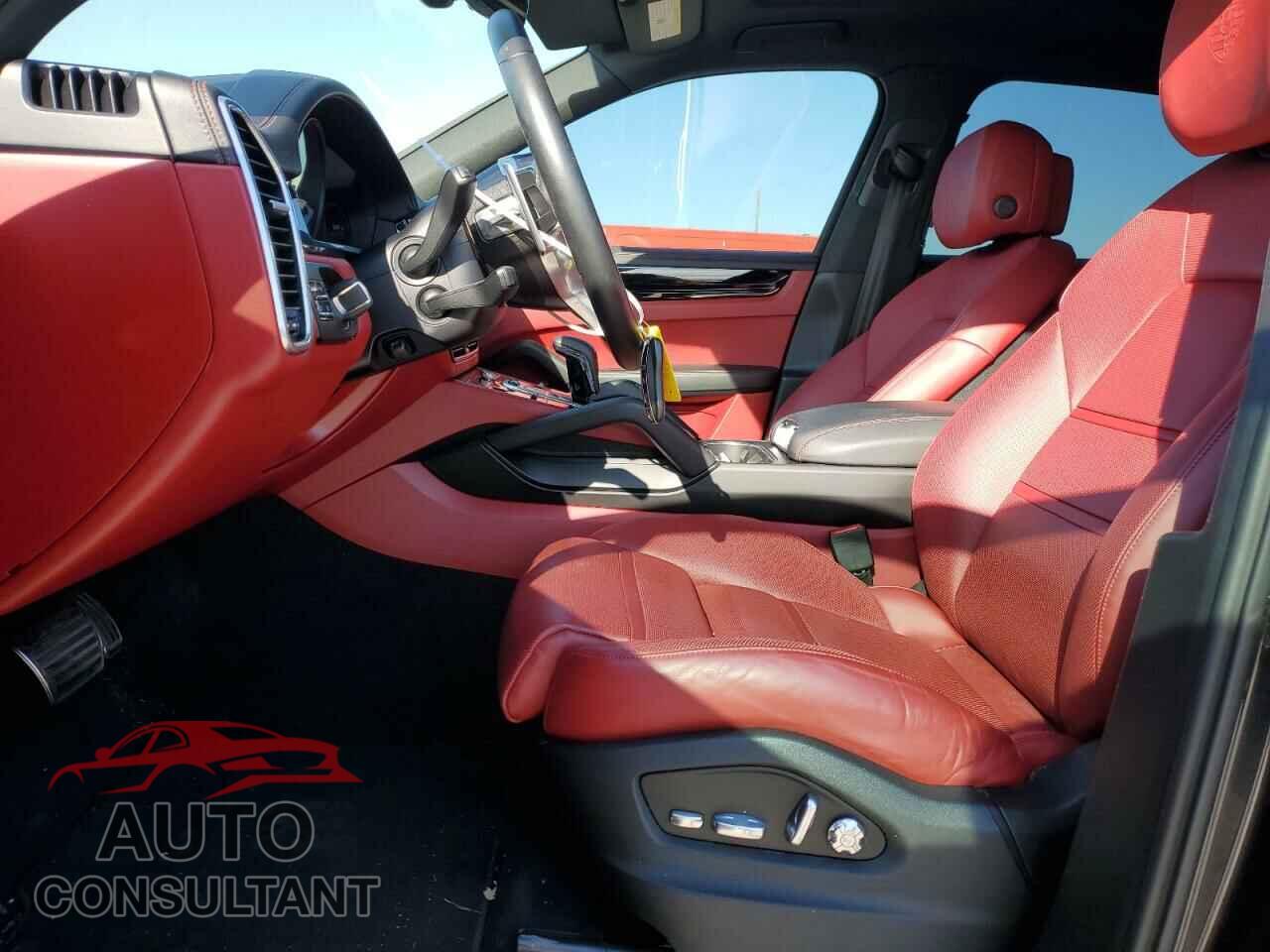 PORSCHE CAYENNE 2020 - WP1AB2AYXLDA28074