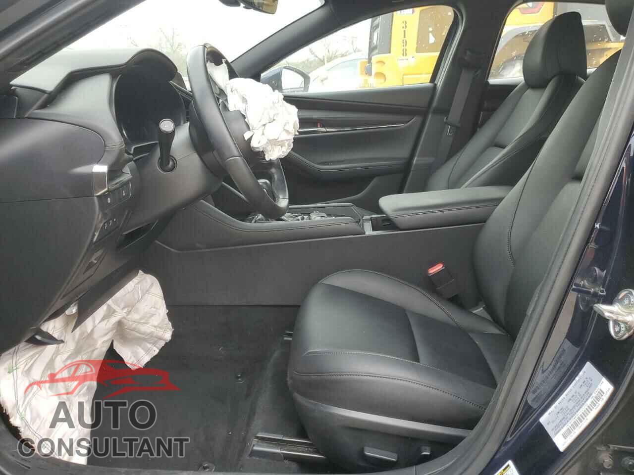 MAZDA 3 2019 - JM1BPAMM3K1141794