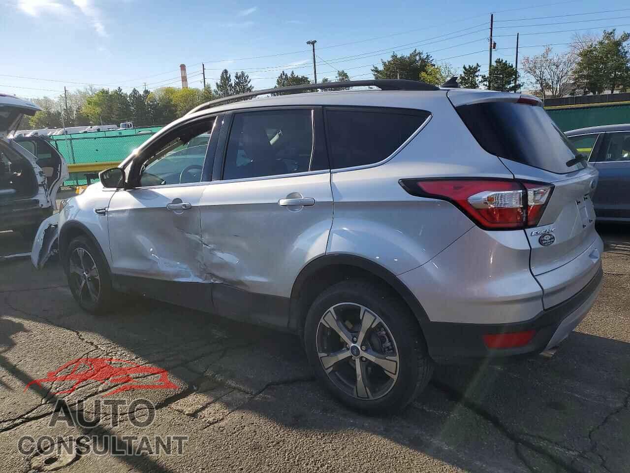 FORD ESCAPE 2018 - 1FMCU9HD3JUB43365