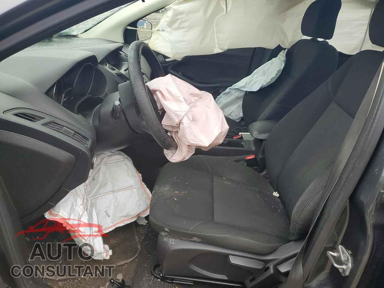 FORD FOCUS 2017 - 1FADP3F25HL266637