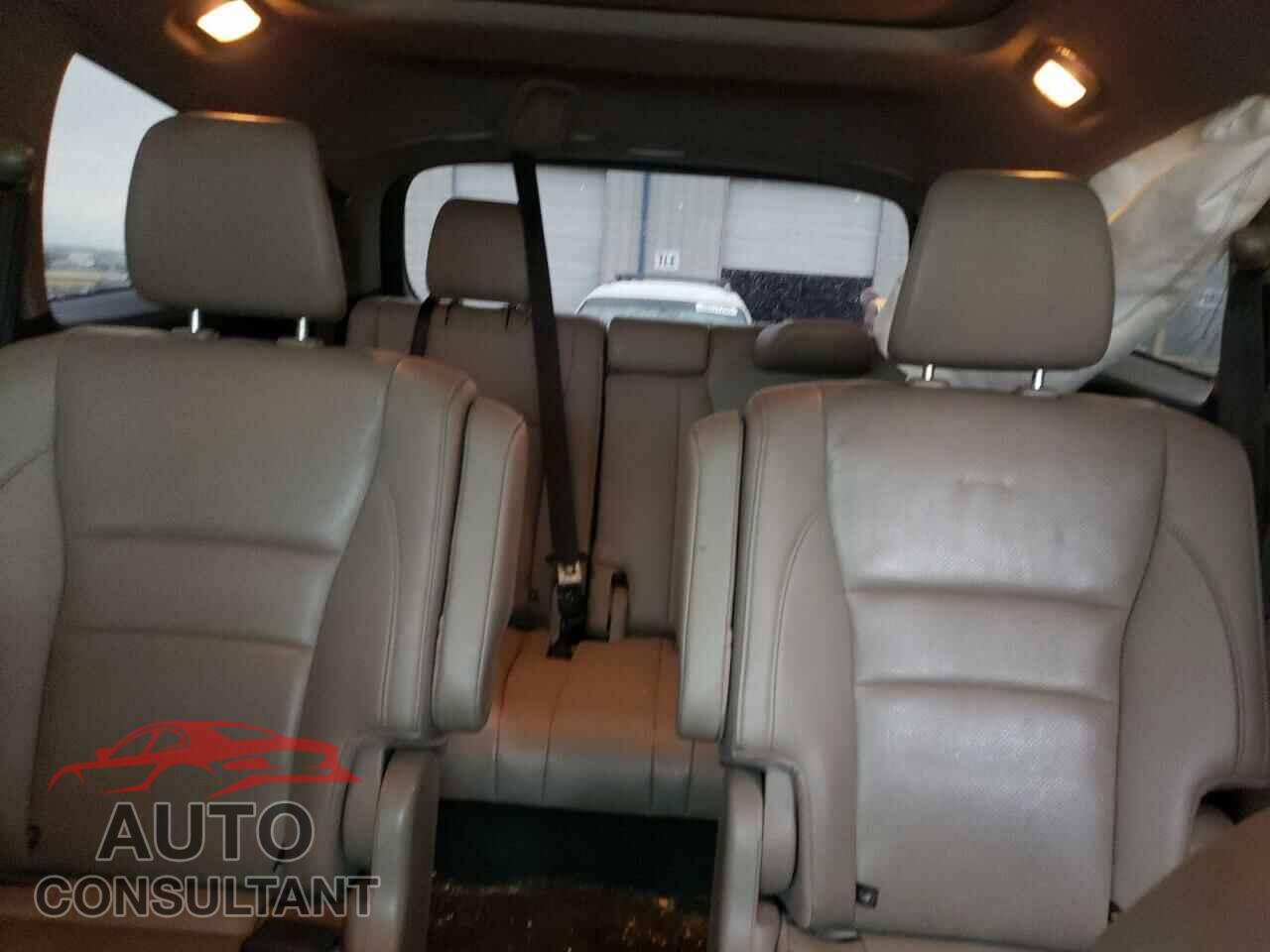 HONDA PILOT 2019 - 5FNYF6H03KB005223