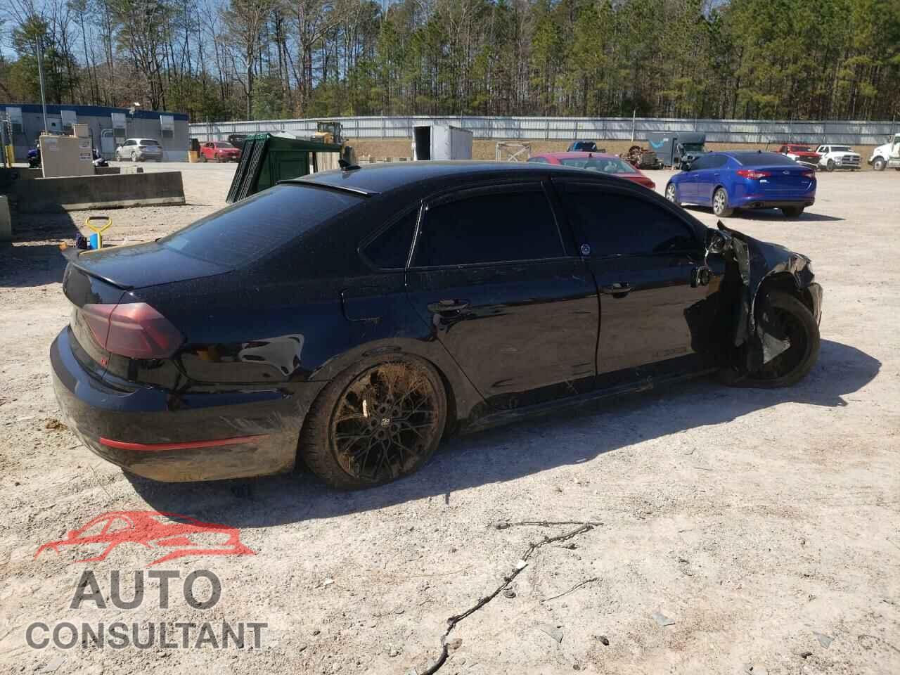 VOLKSWAGEN PASSAT 2019 - 1VWLA7A30KC004687