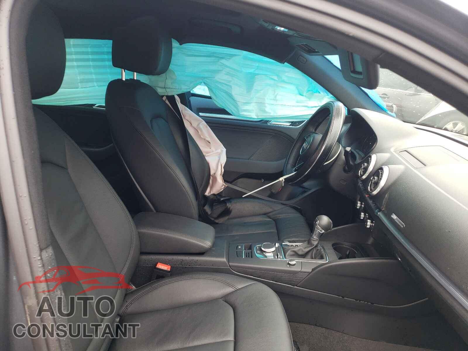 AUDI A3 2020 - WAUAUGFF7LA105448