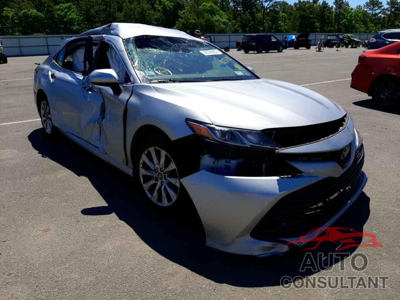 TOYOTA CAMRY 2018 - 4T1B11HK6JU103771