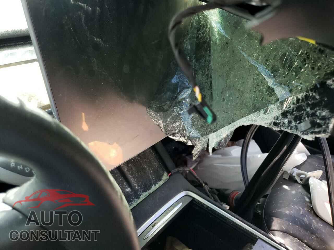 TESLA MODEL 3 2022 - 5YJ3E1EA0NF200097