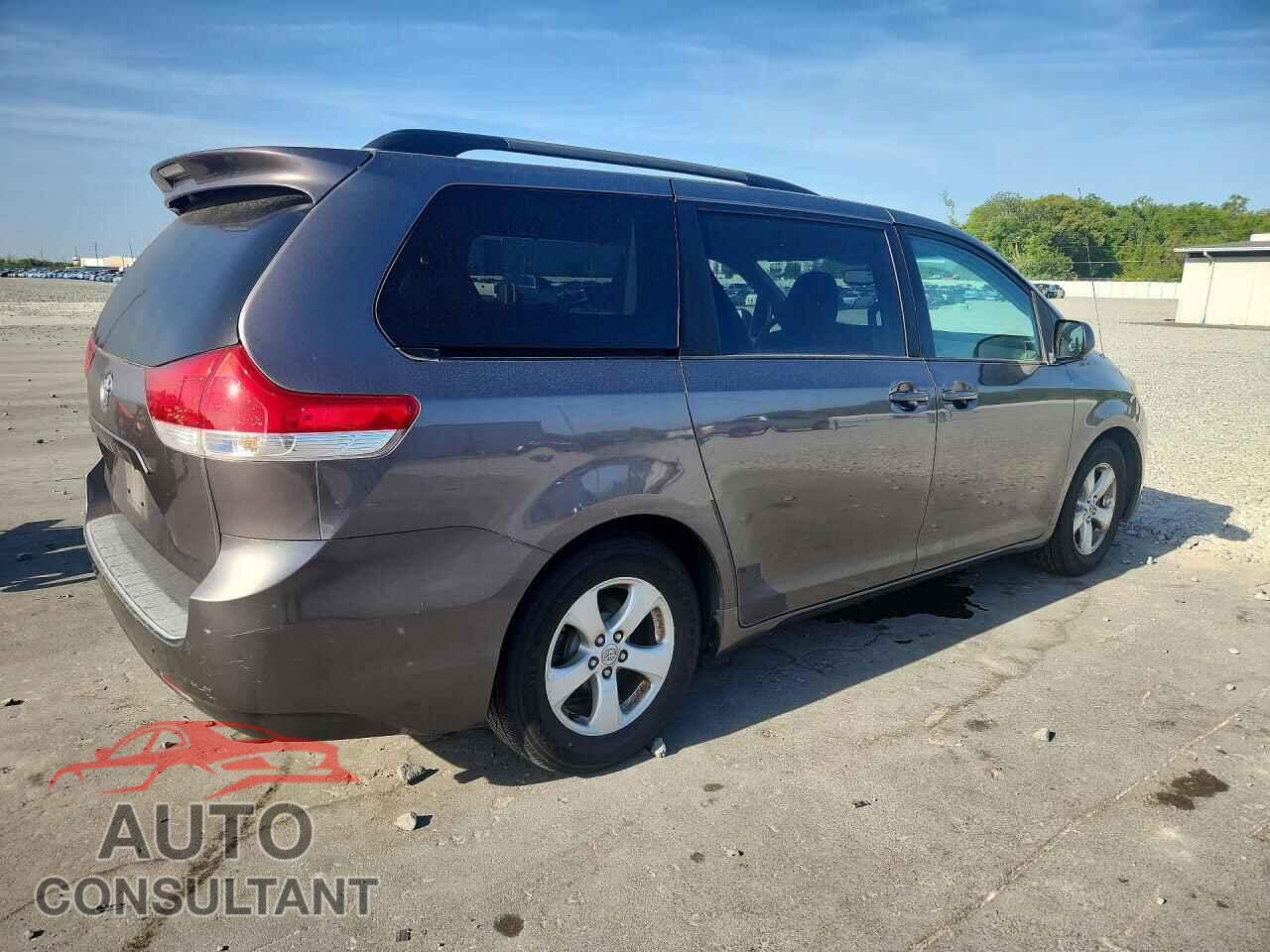 TOYOTA SIENNA 2011 - 5TDKK3DC0BS085902