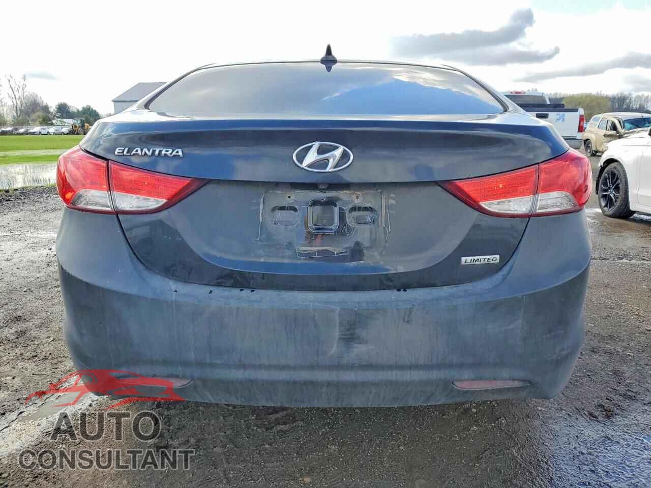 HYUNDAI ELANTRA 2013 - 5NPDH4AE1DH403649