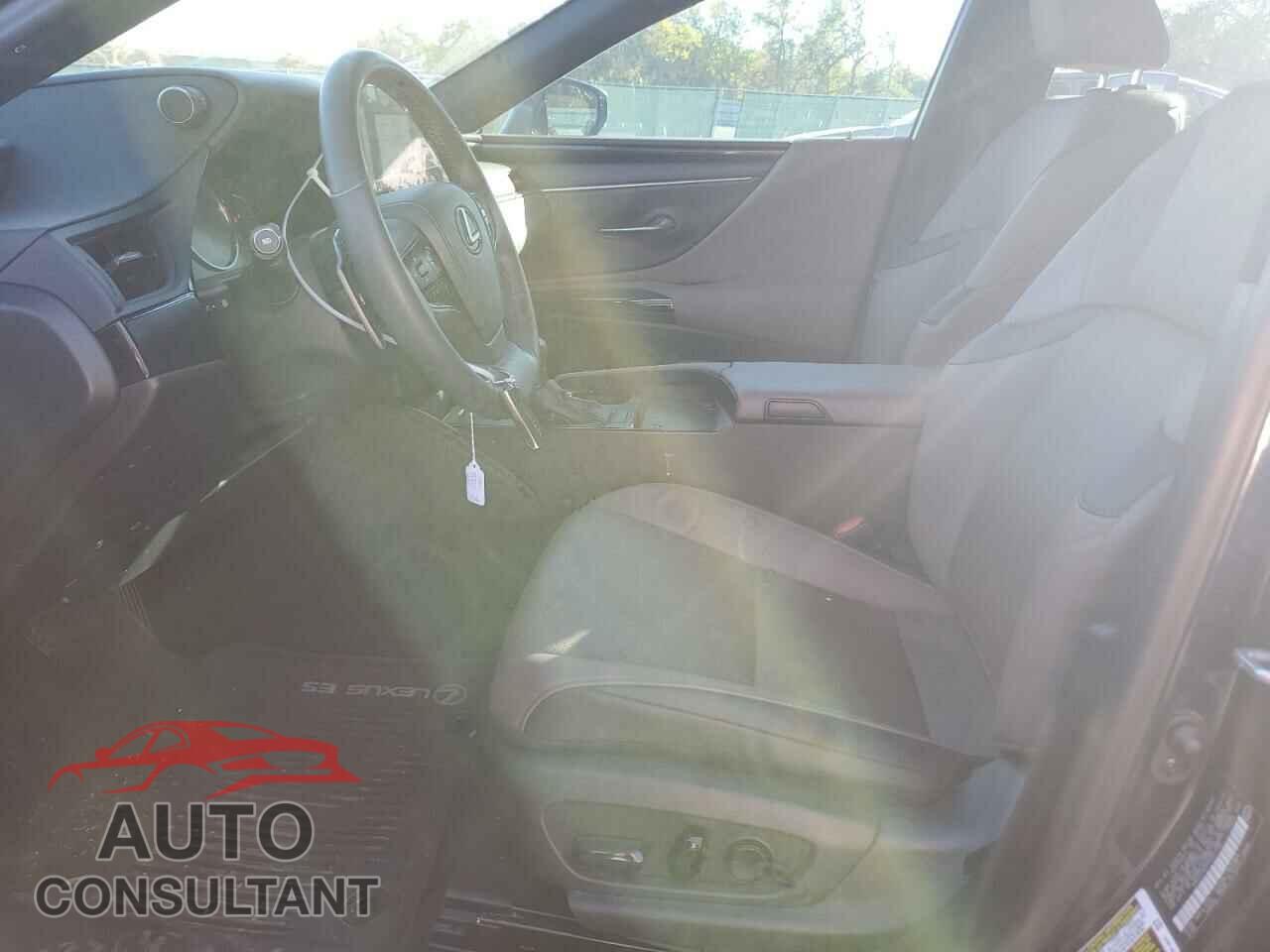 LEXUS ES350 2023 - 58ACZ1B13PU157785