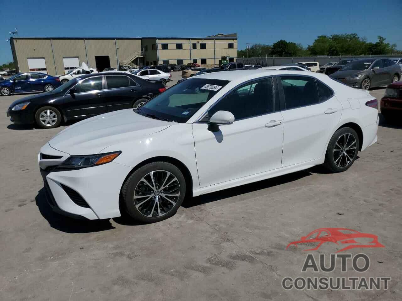 TOYOTA CAMRY 2018 - 4T1B11HKXJU573155