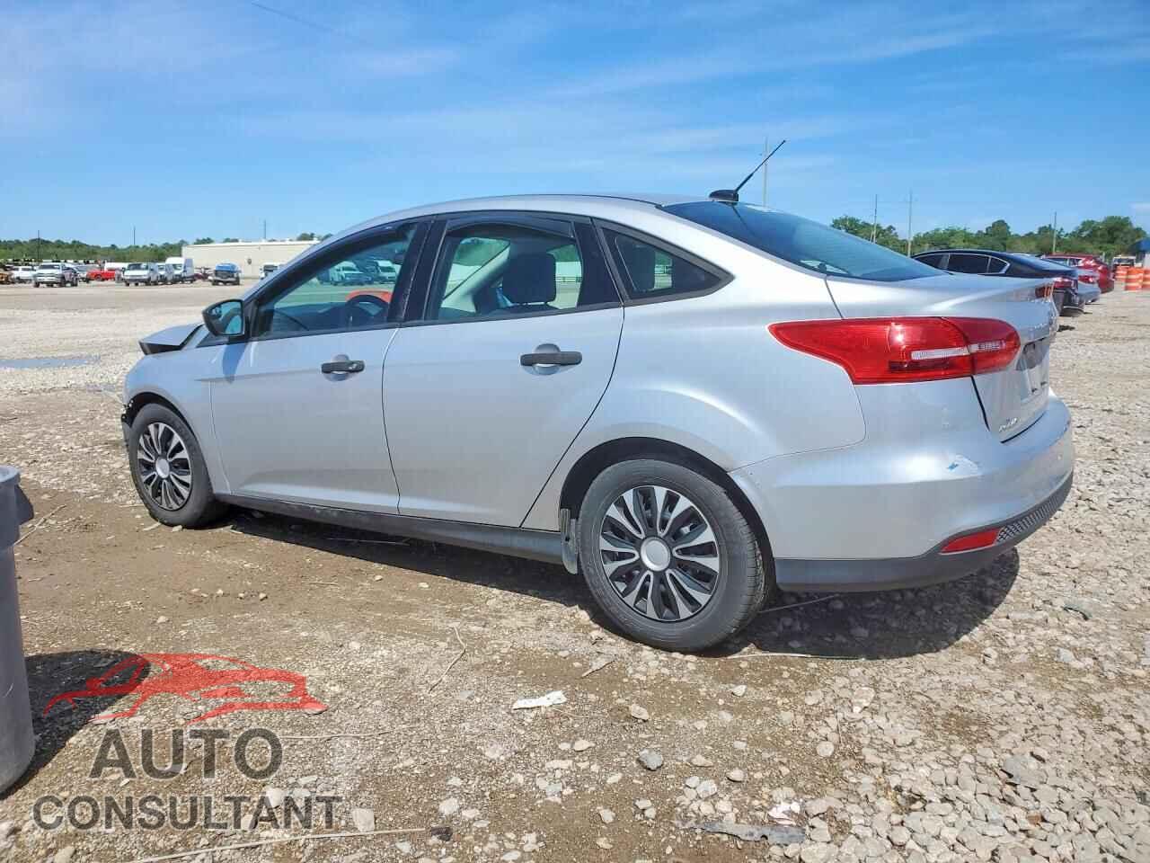 FORD FOCUS 2018 - 1FADP3E26JL303041