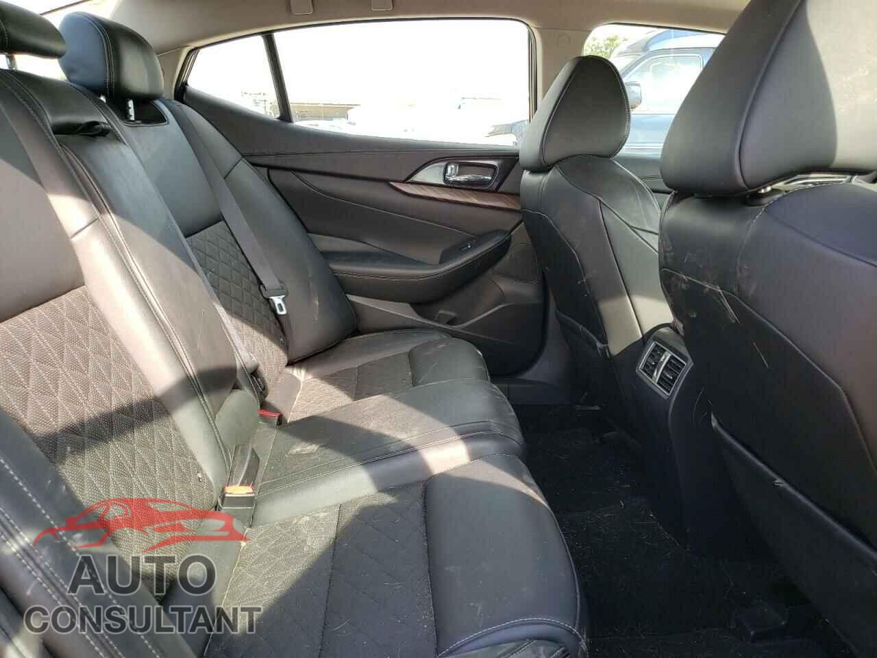 NISSAN MAXIMA 2017 - 1N4AA6AP1HC436467