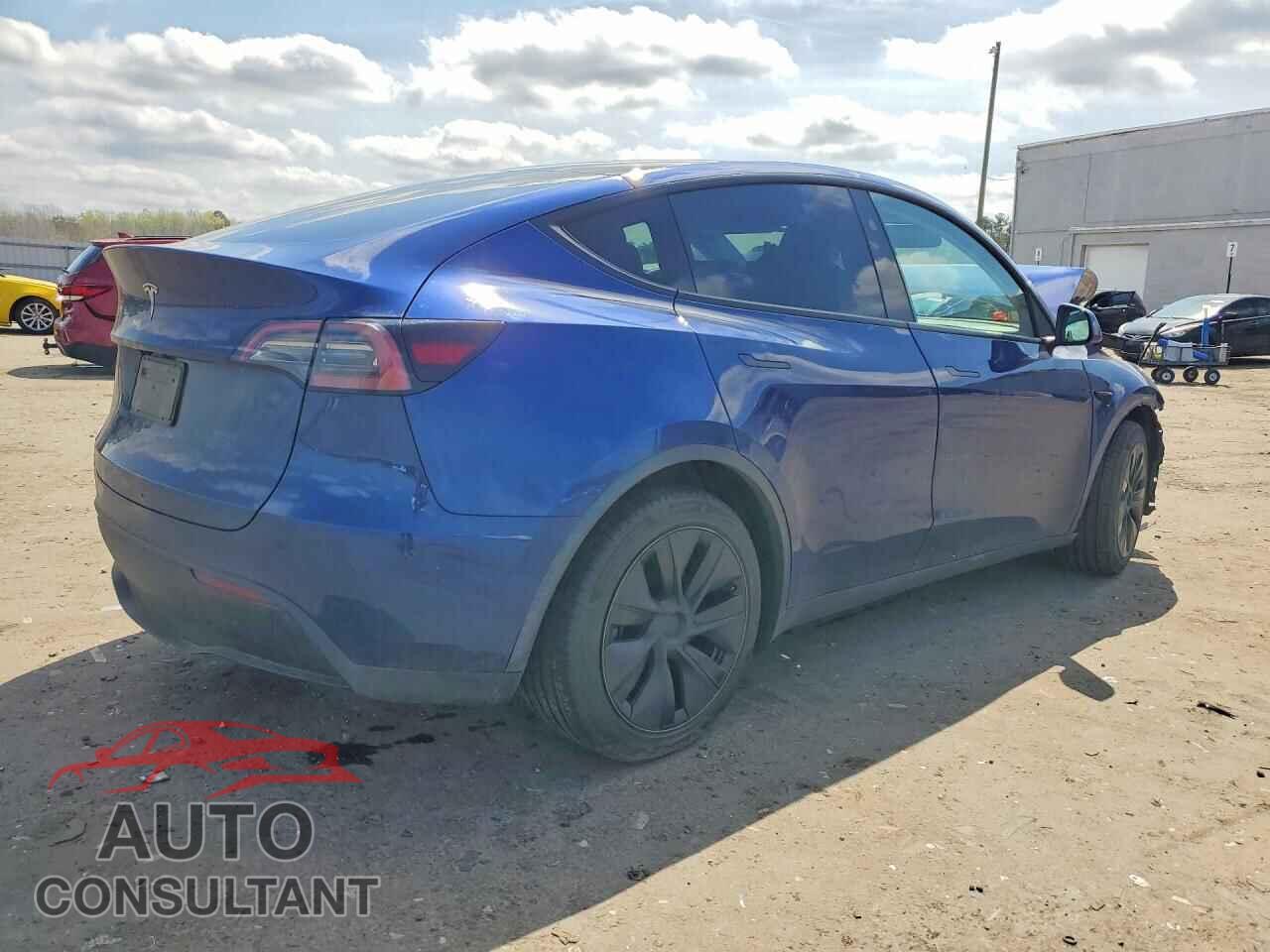 TESLA MODEL Y 2025 - 7SAYGDED7SF249811