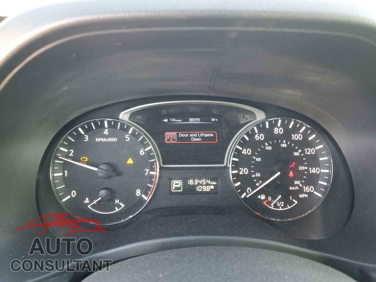 NISSAN PATHFINDER 2013 - 5N1AR2MM1DC617765