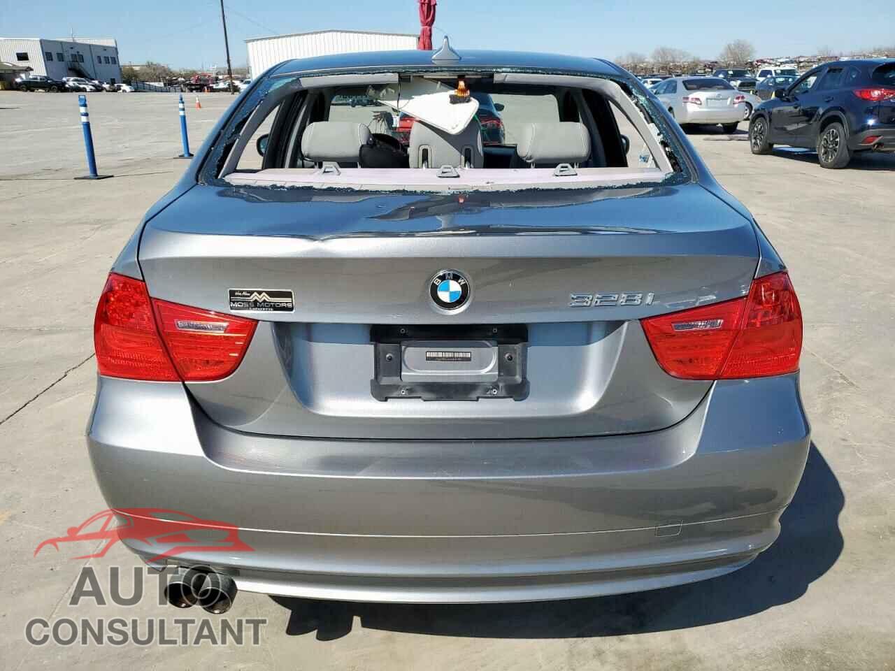 BMW 3 SERIES 2010 - WBAPH7G54ANM53122