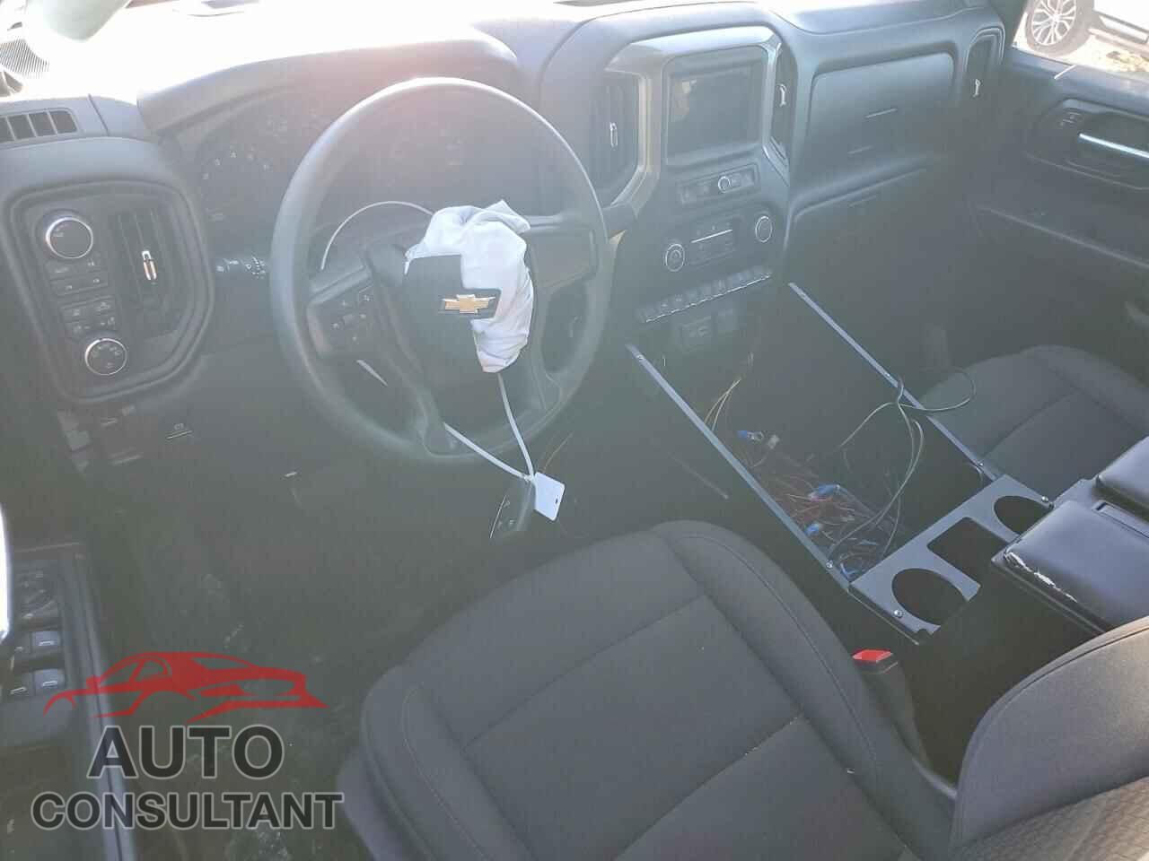 CHEVROLET SILVERADO 2024 - 3GCUD4ED1RG426460