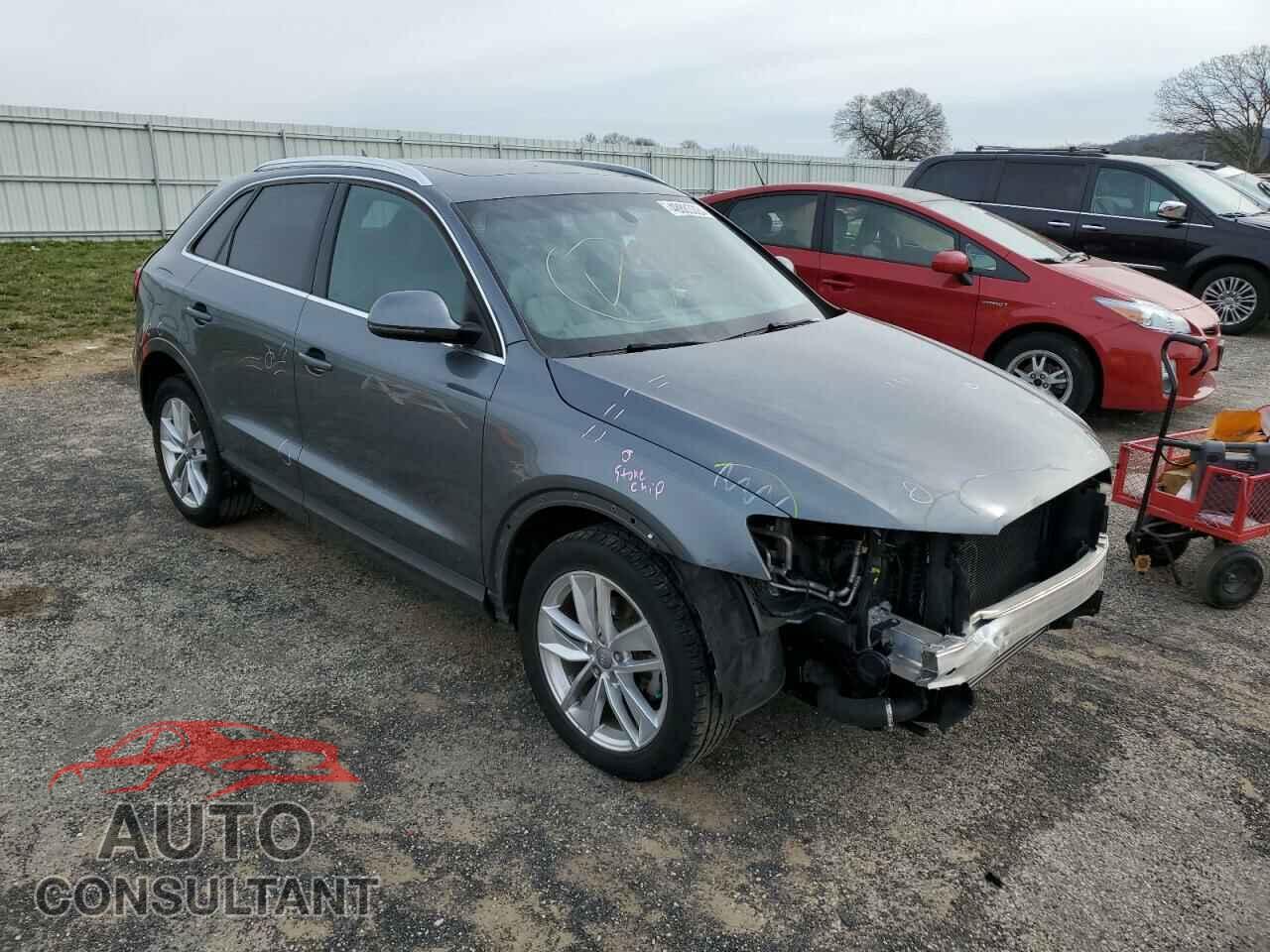 AUDI Q3 2016 - WA1EFCFS5GR004415