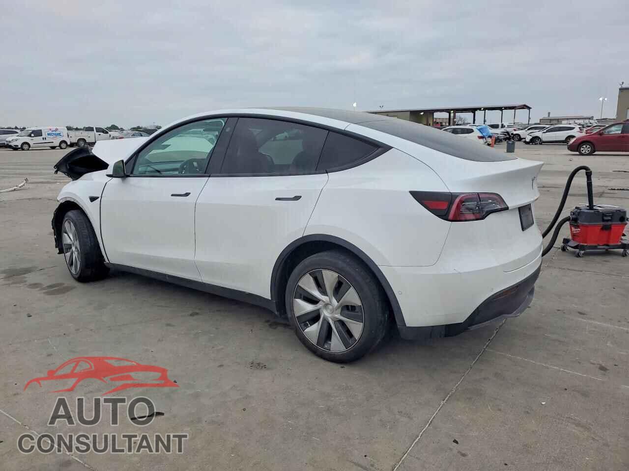TESLA MODEL Y 2022 - 7SAYGDEE2NF331751