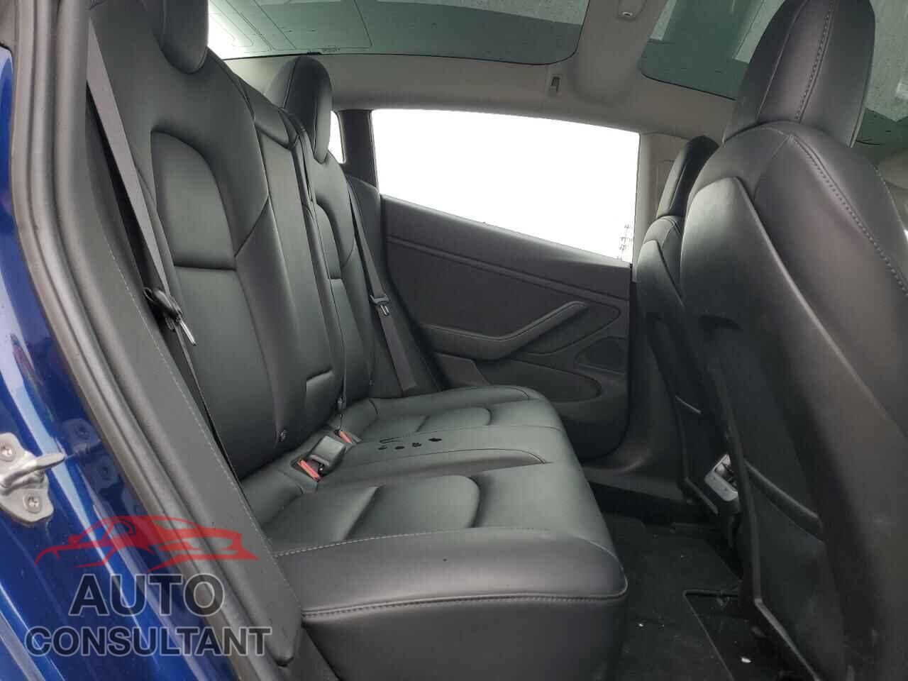 TESLA MODEL 3 2019 - 5YJ3E1EB0KF497845