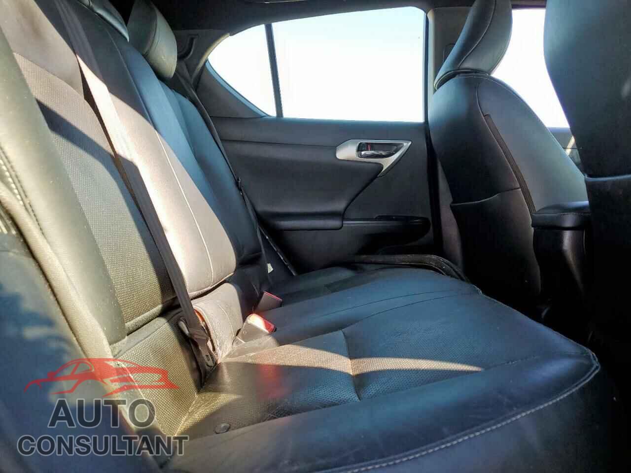 LEXUS CT 200 2012 - JTHKD5BH2C2089834