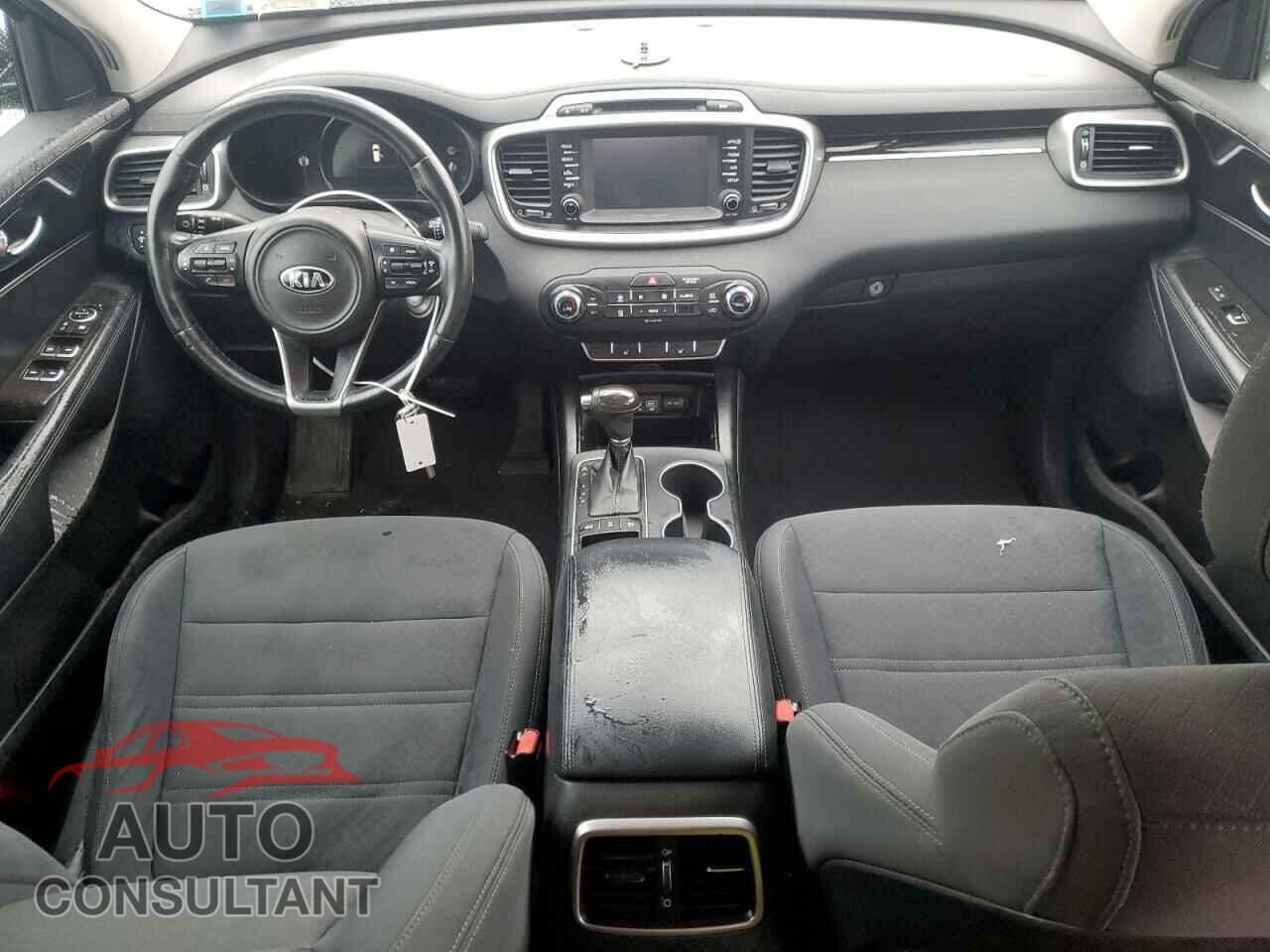 KIA SORENTO 2017 - 5XYPGDA56HG306671