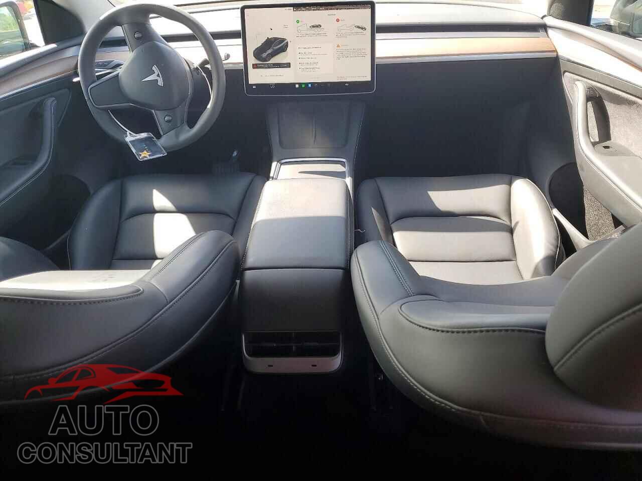 TESLA MODEL Y 2024 - 7SAYGDEE2RF130356