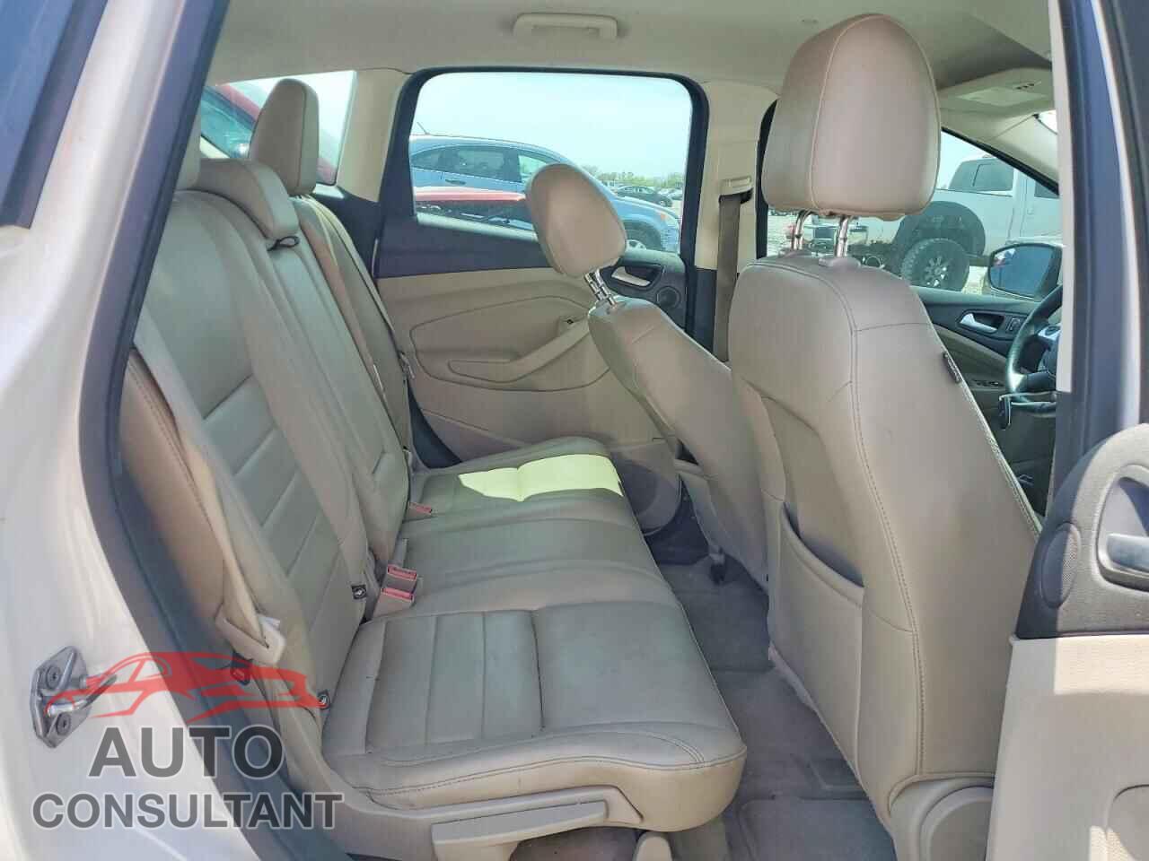 FORD CMAX 2015 - 1FADP5CU7FL103809