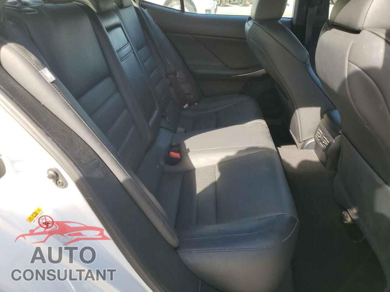LEXUS IS 2018 - JTHBA1D23J5073504