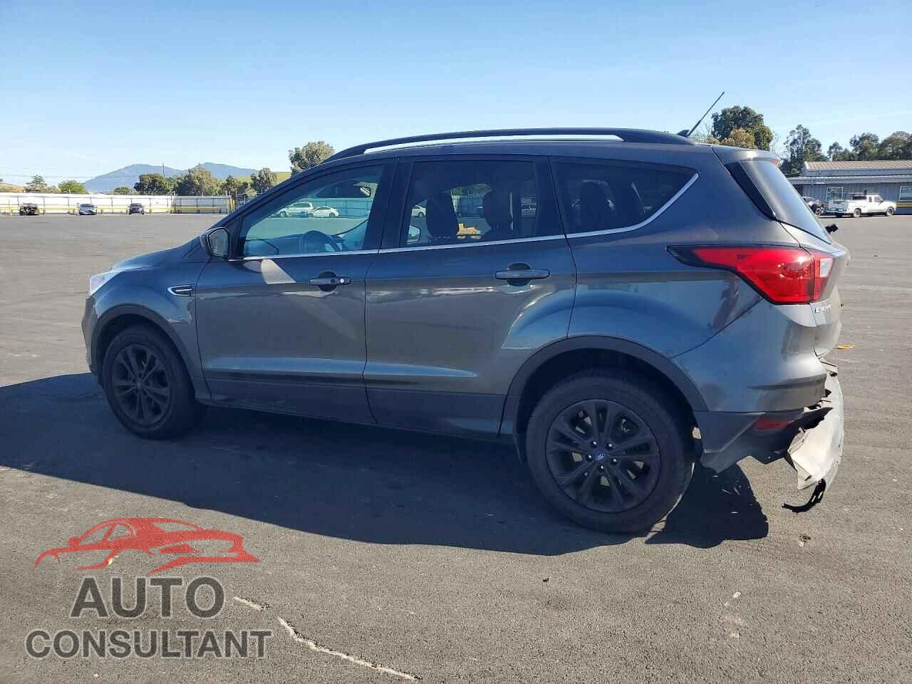 FORD ESCAPE 2019 - 1FMCU9HD4KUC33948