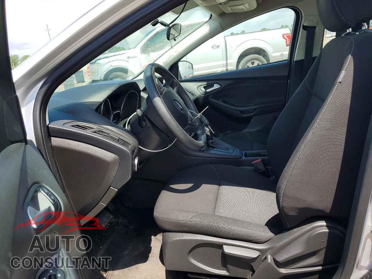 FORD FOCUS 2016 - 1FADP3F20GL348998
