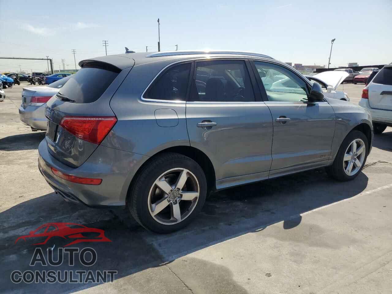 AUDI Q5 2012 - WA1DKAFP2CA134586